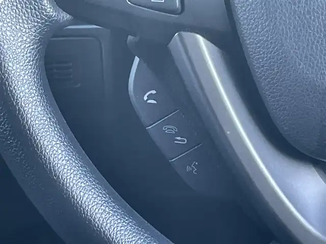 ホンダ フリード G ホンダセンシング 東京都 2020(令2)年 5.6万km プラチナホワイトパール ホンダセンシング/・衝突軽減ブレーキ/・路外逸脱抑制機能/・車線維持支援システム/・アダプティブクルーズコントロール/・誤発進抑制機能/純正メモリナビ（VXM-204VFi)/（ＣＤ/DVD/Bluetooth/USB/フルセグＴＶ）/バックカメラ/両側電動スライド/ＥＴＣ/プッシュスタート/シートヒーター/純正フロアマット/スマートキー