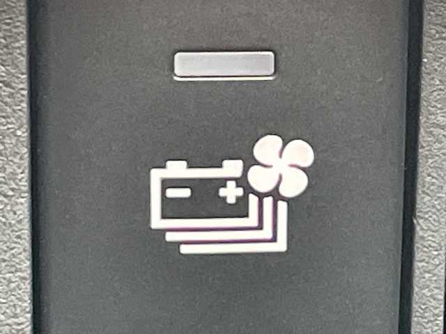 三菱 エクリプス クロス ＰＨＥＶ P 道北・旭川 2021(令3)年 5.4万km アメジストブラック /４WD//禁煙車//純正ナビ/BT/USB/TV/ラジオ//全方位カメラ//前方ドライブレコーダー//左右独立オートエアコン//ステアリングヒーター//前席シートヒーター//運転席パワーシート//ハーフレザーシート//革巻きステアリング//ステアリングスイッチ//マイパイロット/ACC/LKA/三菱e-Assist/FCM/AHB/LCA/LDW/BSM//パドルシフト//ドライブモードセレクター//オートライト//LEDヘッドライト//LEDフォグランプ//ミラーウィンカー//電動格納ミラー//ドアバイザー//スマートキー//プッシュスタート//保証書//取説