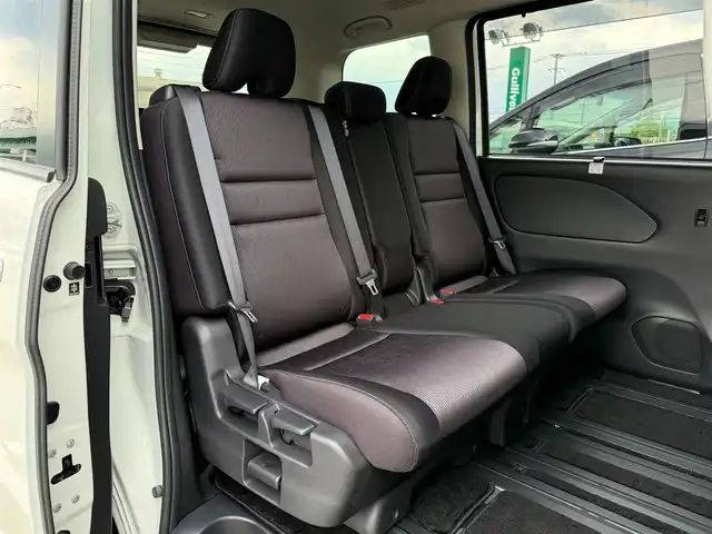 日産 セレナ ハイウェイスター Vセレクション 福岡県 2017(平29)年 4.9万km ブリリアントホワイトパール 純正9型SDナビ(フルセグTV/CD/DVD/BT)アラウンドビューモニタープロパイロットエマージェンシーブレーキ/コーナーセンサー両側パワスラドラレコETCデジタルインナーミラーUSBポート純正LEDヘッドライト純正フロアマット純正16インチアルミホイールスマートキープッシュスタート