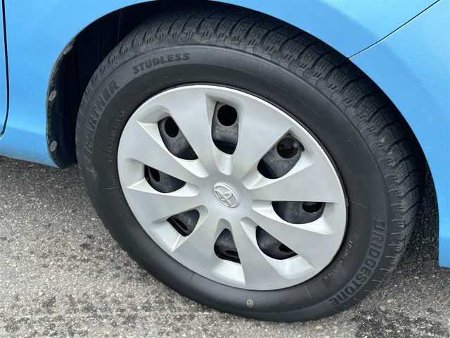トヨタ アクア G 山形県 2014(平26)年 6.1万km クールソーダメタリック 禁煙車/社外SDナビ/・TV/AM/FM/CD/DVD/Bluetooth/盗難防止装置/電動格納ミラー/ハロゲンヘッドライト/バックカメラ/ドライブレコーダー/ECOモード/EVモード/スペアキー/ダブルエアバック/ETC