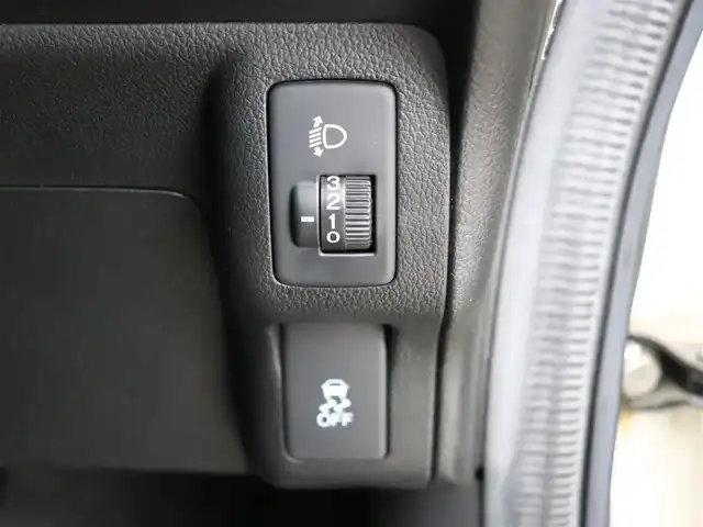 ホンダ Ｎ ＢＯＸ G Lパッケージ 福島県 2014(平26)年 5.5万km プレミアムホワイトパール  ワ ン オ ー ナ ー/ 4  W  D/ 社 外 ナ ビ/　・CD／DVD／フルセグTV/ 左 側 パ ワ ー ス ラ イ ド ド ア/ フ ォ グ ラ ン プ/ ヘ ッ ド ラ イ ト レ ベ ラ イ ザ ー/ 電 動 格 納 ミ ラ ー/ 純 正 フ ロ ア マ ッ ト/ 純 正 １ ４ イ ン チ ア ル ミ ホ イ ー ル/ 新 車 保 証 書/ 取 扱 説 明 書/　