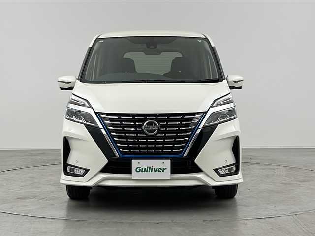 日産 セレナ e－パワー ハイウェイスター V 群馬県 2021(令3)年 1.8万km ブリリアントホワイトパール 純正１０型ナビ　純正１１型後席モニター　全周囲カメラ　電子ミラー　プロパイロット　ＢＳＭ　ドラレコ　ハンズフリー両側電動スライドドア　ＬＥＤヘッドライト　衝突被害軽減ブレーキ　レーンアシスト　禁煙