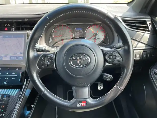 トヨタ ハリアー エレガンス GRスポーツ 道央・札幌 2018(平30)年 6.9万km ブラック ・４WD/・衝突軽減ブレーキ/・純正ナビ/　CD＆DVD＆BT＆TV/・バックカメラ/・レーンキープアシスト/・レーダークルーズコントロール/・ハーフレザーシート/・サンルーフ/・オートエアコン/・オートライト/・アイドリングストップ/・オートリトラミラー/・プッシュスタート/・スマートキー/・オートハイビーム/・ETC/・MT付きAT/・純正フロアマット/・ミラーヒーター/・ドアバイザー/・ウィンカーミラー/・フォグライト/・LEDヘッドライト
