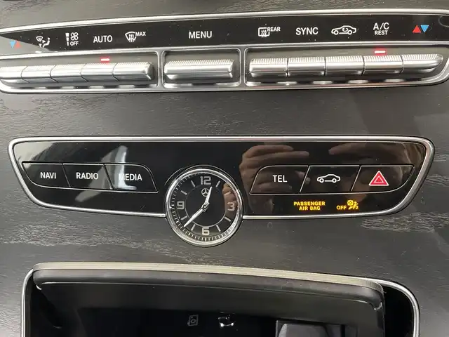 メルセデス・ベンツ Ｃ２００ 4マチック SW AVG AMGライン 栃木県 2019(令1)年 1.1万km ダイヤモンドホワイト AMGライン/4WD/AMGライン スポークAWサマータイヤ積込/純正ナビ/(Bluetooth/フルセグTV/USB)/バックカメラ/レーダーセーフティパッケージ/ETC/レザースポーツシート/前席シートヒーター/LEDヘッドライト/パドルシフト/純正AW/純正フロアマット