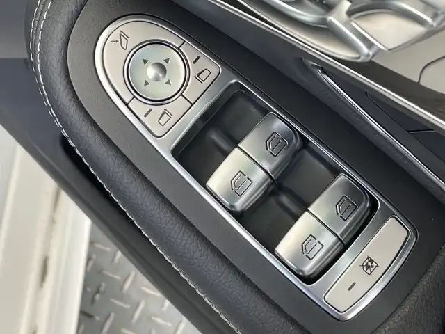 メルセデス・ベンツ Ｃ２００ 4マチック SW AVG AMGライン 栃木県 2019(令1)年 1.1万km ダイヤモンドホワイト AMGライン/4WD/AMGライン スポークAWサマータイヤ積込/純正ナビ/(Bluetooth/フルセグTV/USB)/バックカメラ/レーダーセーフティパッケージ/ETC/レザースポーツシート/前席シートヒーター/LEDヘッドライト/パドルシフト/純正AW/純正フロアマット