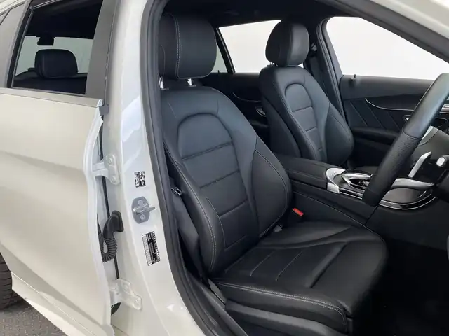 メルセデス・ベンツ Ｃ２００ 4マチック SW AVG AMGライン 栃木県 2019(令1)年 1.1万km ダイヤモンドホワイト AMGライン/4WD/AMGライン スポークAWサマータイヤ積込/純正ナビ/(Bluetooth/フルセグTV/USB)/バックカメラ/レーダーセーフティパッケージ/ETC/レザースポーツシート/前席シートヒーター/LEDヘッドライト/パドルシフト/純正AW/純正フロアマット