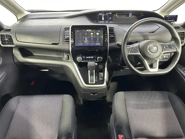 日産 セレナ ハイウェイスター Vセレクション 大阪府 2018(平30)年 4.4万km ブリリアントホワイトパール ProPILOT 純正9incナビ(フルセグ/DVD再生/Bluetooth) 360カメラ ETC 後席モニター デジタルインナーミラー 衝突軽減 レーダーC クリアランスソナー パークアシスト