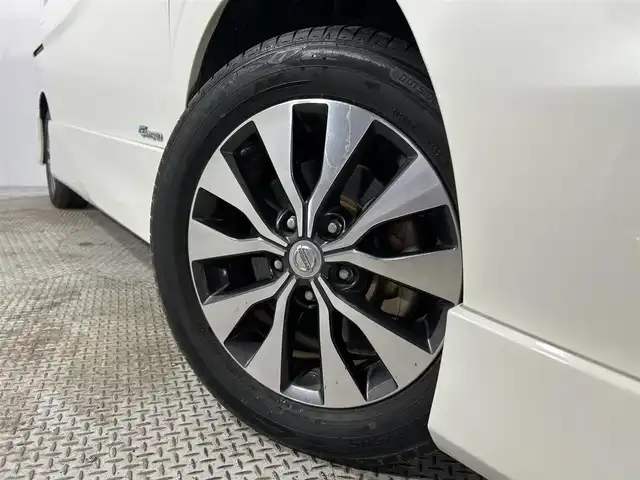 日産 セレナ ハイウェイスター Vセレクション 大阪府 2018(平30)年 4.4万km ブリリアントホワイトパール ProPILOT 純正9incナビ(フルセグ/DVD再生/Bluetooth) 360カメラ ETC 後席モニター デジタルインナーミラー 衝突軽減 レーダーC クリアランスソナー パークアシスト