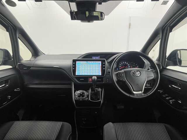 トヨタ ヴォクシー ZS 煌Ⅱ 茨城県 2019(令1)年 6.6万km イナズマスパーキングブラックガラスフレーク 純正10型ナビ/バックカメラ/フルセグ/純正フリップダウンモニター/衝突被害軽減ブレーキ/車線逸脱抑制装置/クルーズコントロール/オートマチックハイビーム/クリアランスソナー/両側電動スライドドア/ETC/ドラレコ/純正16インチAW/LEDヘッドライト/スマートキー