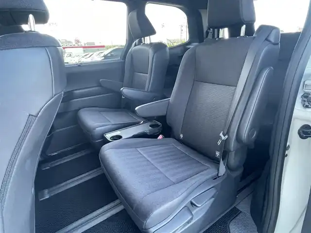 トヨタ ヴォクシー S－G 青森県 2023(令5)年 3.8万km ホワイトパールクリスタルシャイン ４WD/ディスプレイオーディオナビ有効期限切れ/TV/CD/DVD/BT/ETC/バックカメラ/レーダークルーズコントロール/オートマチックハイビーム/オートライト/LDA/PCS/PDA/PKSB/コーナーセンサー/純正16インチホイール