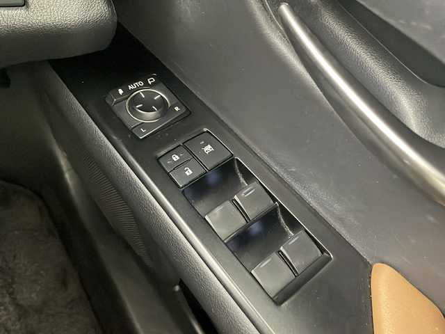 レクサス ＵＸ 250h 栃木県 2020(令2)年 5.5万km グラファイトブラックガラスフレーク 純正SDナビ/（Bluetooth/CD/DVD/Miracast)/衝突軽減ブレーキ/クルーズコントコントロール/レーンキープアシスト/パーキングサポートブレーキ/ETC2.0/バックカメラ/ステアリングスイッチ/純正１７インチアルミホイール/純正フロアマット/電動格納ミラー/横滑り防止機能