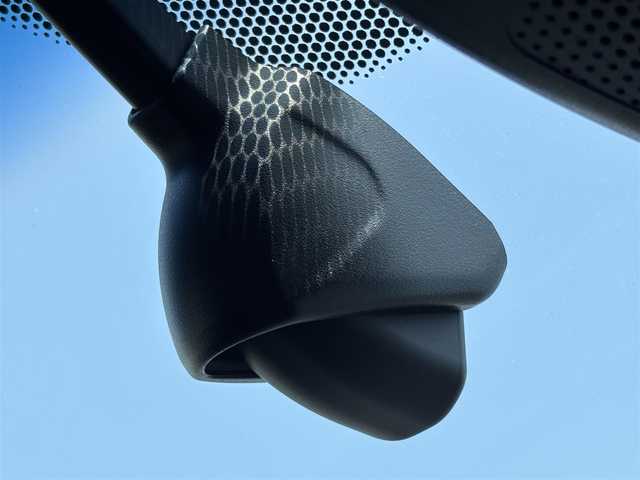 ホンダ ヴェゼル ハイブリッド Z ホンダセンシング 大分県 2020(令2)年 2.5万km クリスタルブラックパール ・純正ナビ(CD.DVD.SD.USB.BT)/・AppleCarPlay/・バックカメラ/・フルセグテレビ/・レーダークルコン/・ドライブレコーダー/・ETC/・シートヒーター/・ブレーキホールド/・オートライト/・ステアリングリモコン/・スマートキー/・プッシュスタート