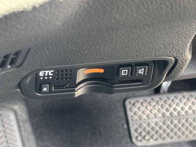 ホンダ ヴェゼル ハイブリッド Z ホンダセンシング 大分県 2020(令2)年 2.5万km クリスタルブラックパール ・純正ナビ(CD.DVD.SD.USB.BT)/・AppleCarPlay/・バックカメラ/・フルセグテレビ/・レーダークルコン/・ドライブレコーダー/・ETC/・シートヒーター/・ブレーキホールド/・オートライト/・ステアリングリモコン/・スマートキー/・プッシュスタート