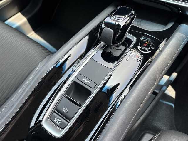 ホンダ ヴェゼル ハイブリッド Z ホンダセンシング 大分県 2020(令2)年 2.5万km クリスタルブラックパール ・純正ナビ(CD.DVD.SD.USB.BT)/・AppleCarPlay/・バックカメラ/・フルセグテレビ/・レーダークルコン/・ドライブレコーダー/・ETC/・シートヒーター/・ブレーキホールド/・オートライト/・ステアリングリモコン/・スマートキー/・プッシュスタート
