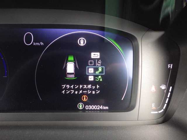 ホンダ ステップワゴン スパーダ eHEV 千葉県 2024(令6)年 3万km プラチナホワイトパール ホンダセンシング/・衝突軽減ブレーキ（CMBS）/・車線維持支援システム（LKAS）/・アダプティブクルーズコントロール（ACC）/・後方誤発進抑制機能/・誤発進抑制機能/パワーバックドア/両側パワースライドドア/ハーフレザーシート/前席シートヒーター/後席オットマン/純正コネクトナビ/地デジTV/【DVD/CD再生機能　Bluetooth接続】/【Apple CarPlay　Android Auto対応】/バックカメラ/ドライブレコーダー（前後撮影）/革巻きステアリング/ステアリングスイッチ/ETC/LEDヘッドライト/ウインカーミラー/コーナーセンサー/純正16インチアルミホイル/サイド/カーテンエアバッグ/スマートキー