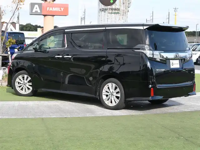トヨタ ヴェルファイア Z 千葉県 2016(平28)年 5.7万km ブラック 両側パワースライドドア/社外SDナビ/地デジTV/【DVD/CD再生機能　Bluetooth接続】/バックカメラ/フリップダウンモニター/革巻きステアリング/ETC/LEDヘッドライト/フォグライト/ウインカーミラー/クリアランスソナー/純正18インチアルミホイル/サイド/カーテンエアバッグ/スマートキー