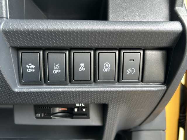 スズキ ハスラー Jターボ ブラックインテリアパッケージ 岐阜県 2019(平31)年 3.4万km アクティブイエロー/ホワイト2トーンルーフ 登録時走行距離：33859km/純正SDナビ（AVIC-RWS901II）/全方位カメラ/フルセグテレビ・BT・CD・DVD/ハーフレザーシート/シートヒーター/クルーズコントロール/パドルシフト/ETC/ドライブレコーダー/レーンキープアシスト/純正フロアマット/プッシュスタート/スマートキー/LEDヘッドライト/フォグライト/純正１５インチアルミホイール