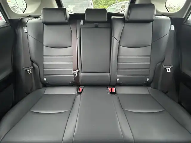 トヨタ ＲＡＶ４ G Zパッケージ 大阪府 2019(令1)年 7.1万km ホワイトパールクリスタルシャイン 純正９インチナビ　/   フルセグＴＶ/Bluetooth/USB　/衝突軽減ブレーキ　/クリアランスソナー/バックモニター　/ブラインドスポットモニター/デジタルインナーモニター　/レーダークルーズコントロール/レーンキープアシスト/オートマチックハイビーム/電動リアゲート　/運転席メモリー付きパワーシート　/前方ドライブレコーダー　/純正19インチアルミホイール/ルーフレール/プッシュスタート/スマートキー　/ＥＴＣ　/ＬＥＤ