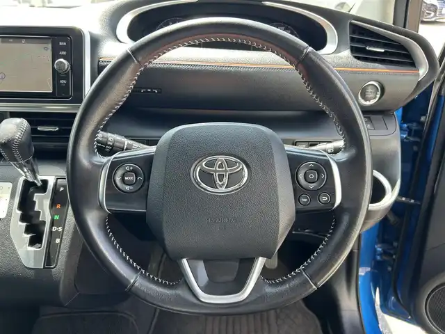 トヨタ シエンタ G 和歌山県 2016(平28)年 4.1万km コバルトブルーメタリック 純正ナビ/（AM/FM/Bluetooth）/バックカメラ/衝突軽減ブレーキ/横滑り防止機能/アイドリングストップ/レーンディパーチャーアラート/両側パワースライドドア/ETC/オートライト/オートハイビーム/ステアリングリモコン/プッシュスタート/スマートキー