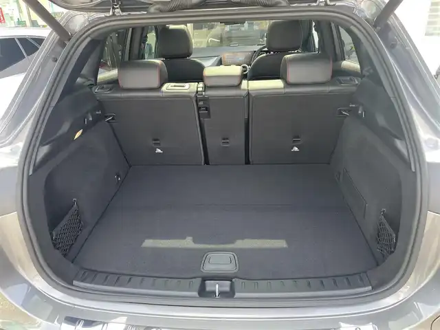 メルセデス・ベンツ Ｍ・ベンツ ＥＱＡ２５０ AMGライン 東京都 2021(令3)年 0.6万km マウンテングレー ワンオーナー/登録時走行距離【5983km】/純正ナビ/（フルセグ/BT/FM/AM）/パノラミックスライディングルーフ/アクティブクルーズコントロール/アクティブステアリングアシスト/アクティブブラインドスポットアシスト/オートマチックハイビーム/ヘッドアップディスプレイ/パドルシフト/ハーフレザーシート/シートキネティクス(D/N)/シートヒーター(D/N)/パワーシート(D/N)/純正ドライブレコーダー（前後）/スマートキー/スペアキー/ETC2.0