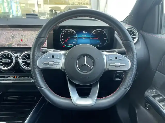 メルセデス・ベンツ Ｍ・ベンツ ＥＱＡ２５０ AMGライン 東京都 2021(令3)年 0.6万km マウンテングレー ワンオーナー/登録時走行距離【5983km】/純正ナビ/（フルセグ/BT/FM/AM）/パノラミックスライディングルーフ/アクティブクルーズコントロール/アクティブステアリングアシスト/アクティブブラインドスポットアシスト/オートマチックハイビーム/ヘッドアップディスプレイ/パドルシフト/ハーフレザーシート/シートキネティクス(D/N)/シートヒーター(D/N)/パワーシート(D/N)/純正ドライブレコーダー（前後）/スマートキー/スペアキー/ETC2.0