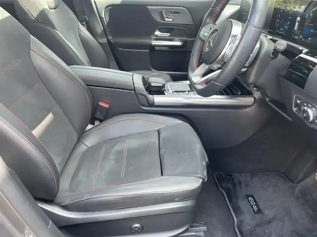 メルセデス・ベンツ Ｍ・ベンツ ＥＱＡ２５０ AMGライン 東京都 2021(令3)年 0.6万km マウンテングレー ワンオーナー/登録時走行距離【5983km】/純正ナビ/（フルセグ/BT/FM/AM）/パノラミックスライディングルーフ/アクティブクルーズコントロール/アクティブステアリングアシスト/アクティブブラインドスポットアシスト/オートマチックハイビーム/ヘッドアップディスプレイ/パドルシフト/ハーフレザーシート/シートキネティクス(D/N)/シートヒーター(D/N)/パワーシート(D/N)/純正ドライブレコーダー（前後）/スマートキー/スペアキー/ETC2.0