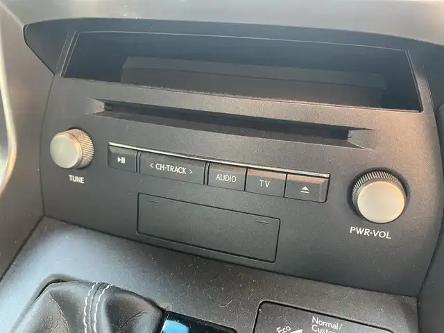 レクサス ＮＸ 300h Fスポーツ 滋賀県 2018(平30)年 7.2万km マーキュリーグレーマイカ 純正ナビ/(CD/DVD/フルセグ/Bluetooth)/パノラミックビューモニター/BSM/レザーシート/シートヒーター/ベンチレーション/パワーシート/ステアリングヒーター/3眼LEDヘッドライト/レーダークルコン/ETC2.0/電動リアゲート/前後ドラレコ/コーナーセンサー/ステアリングスイッチ/スマートキー/プッシュスタート