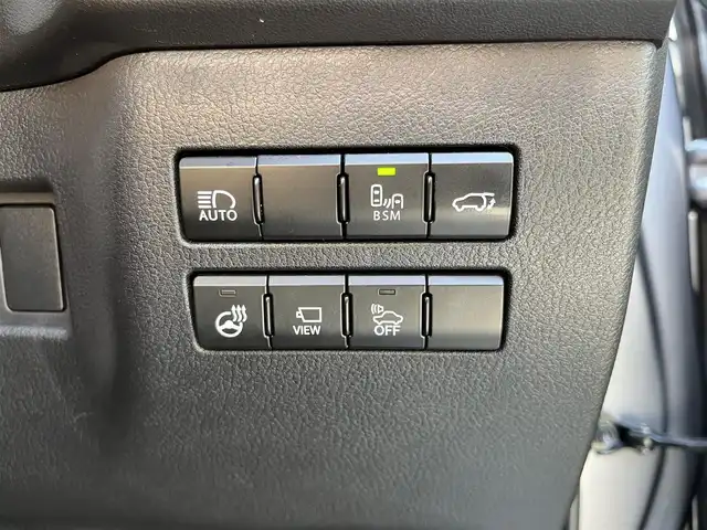 レクサス ＮＸ 300h Fスポーツ 滋賀県 2018(平30)年 7.2万km マーキュリーグレーマイカ 純正ナビ/(CD/DVD/フルセグ/Bluetooth)/パノラミックビューモニター/BSM/レザーシート/シートヒーター/ベンチレーション/パワーシート/ステアリングヒーター/3眼LEDヘッドライト/レーダークルコン/ETC2.0/電動リアゲート/前後ドラレコ/コーナーセンサー/ステアリングスイッチ/スマートキー/プッシュスタート