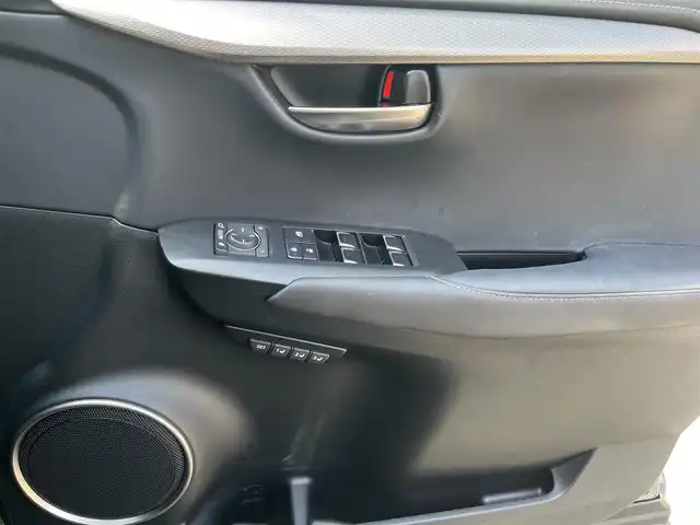 レクサス ＮＸ 300h Fスポーツ 滋賀県 2018(平30)年 7.2万km マーキュリーグレーマイカ 純正ナビ/(CD/DVD/フルセグ/Bluetooth)/パノラミックビューモニター/BSM/レザーシート/シートヒーター/ベンチレーション/パワーシート/ステアリングヒーター/3眼LEDヘッドライト/レーダークルコン/ETC2.0/電動リアゲート/前後ドラレコ/コーナーセンサー/ステアリングスイッチ/スマートキー/プッシュスタート