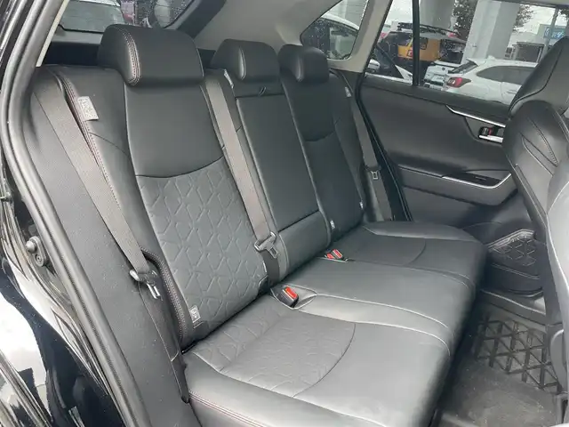 トヨタ ＲＡＶ４ アドベンチャー オフロードPKG 新潟県 2021(令3)年 4.2万km アティチュードブラックマイカ ４WD/純正ホイール/ウィンカーミラー/クルーズコントロール/運転席電動シート/ドアバイザー/プッシュスタート/ETC２．０/Bluetooth/ブレーキホールド/電動パーキングブレーキ/走行モード/ハンズフリー/エンジンスターター