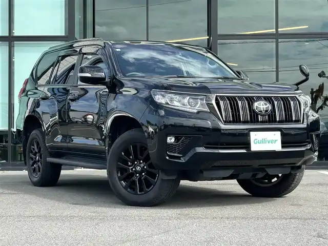 トヨタ ランドクルーザー プラド TX Lパッケージ ブラックED 愛媛県 2021(令3)年 2.5万km アティチュードブラックマイカ 純正9型ナビ/バックカメラ/黒革温冷電動シート/サンルーフ/トヨタセーフティセンス/レーダークルーズコントロール/クリアランスソナー/衝突被害軽減装置/車線逸脱防止装置/センターデフロック/ダウンヒルアシストコントロール/オートマチックハイビーム/排ガス浄化スイッチ/ヘッドライトウォッシャー/ステアリングリモコン/ルーフレール/ETC2.0/現状サマー(純正AＷ)(265/60/R18)/MICHELIN LATITUDE TOURHP/禁煙車