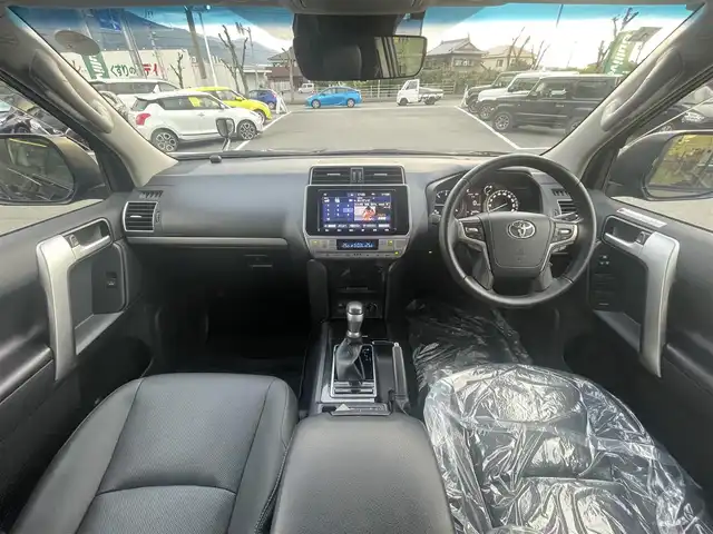 トヨタ ランドクルーザー プラド TX Lパッケージ ブラックED 愛媛県 2021(令3)年 2.5万km アティチュードブラックマイカ 純正9型ナビ/バックカメラ/黒革温冷電動シート/サンルーフ/トヨタセーフティセンス/レーダークルーズコントロール/クリアランスソナー/衝突被害軽減装置/車線逸脱防止装置/センターデフロック/ダウンヒルアシストコントロール/オートマチックハイビーム/排ガス浄化スイッチ/ヘッドライトウォッシャー/ステアリングリモコン/ルーフレール/ETC2.0/現状サマー(純正AＷ)(265/60/R18)/MICHELIN LATITUDE TOURHP/禁煙車