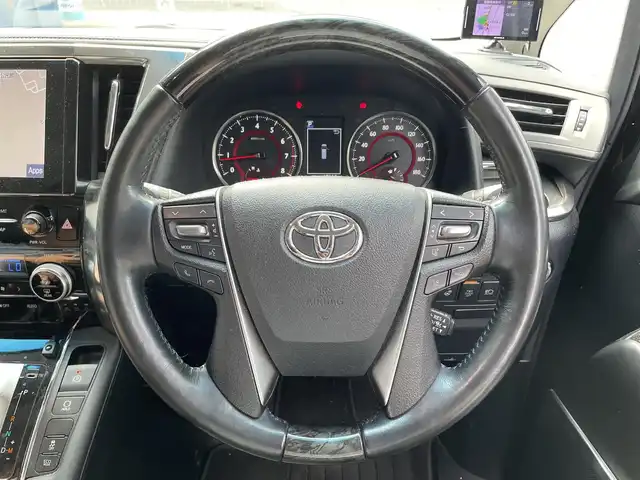 トヨタ アルファード S Cパッケージ 滋賀県 2022(令4)年 4.8万km ブラック 純正9インチナビ/【Bluetooth/CD/DVD/フルセグTV】/トヨタセーフティセンス/・プリクラッシュセーフティ/・レーンディパーチャーアラート/・レーダークルーズコントロール/・オートマチックハイビーム/サンルーフ/両側パワースライドドア/レザーシート/ブラインドスポットモニター/全席パワーシート/D/Nシートヒーター/D/Nベンチレーション/ステアリングヒーター/パワーバックドア/ETC/前方ドライブレコーダー/デジタルインナーミラー/プッシュスタート/スマートキー/ステアリングリモコン