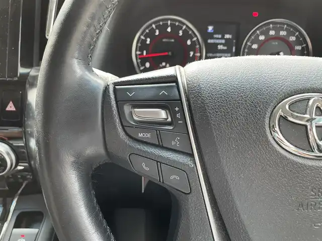 トヨタ アルファード S Cパッケージ 滋賀県 2022(令4)年 4.8万km ブラック 純正9インチナビ/【Bluetooth/CD/DVD/フルセグTV】/トヨタセーフティセンス/・プリクラッシュセーフティ/・レーンディパーチャーアラート/・レーダークルーズコントロール/・オートマチックハイビーム/サンルーフ/両側パワースライドドア/レザーシート/ブラインドスポットモニター/全席パワーシート/D/Nシートヒーター/D/Nベンチレーション/ステアリングヒーター/パワーバックドア/ETC/前方ドライブレコーダー/デジタルインナーミラー/プッシュスタート/スマートキー/ステアリングリモコン