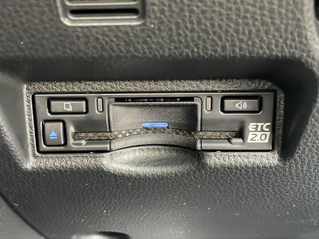 トヨタ ノア ハイブリッド S－Z 大阪府 2025(令7)年 0.1千km ホワイトパールクリスタルシャイン 3眼LEDヘッドライト/純正10.5型DA/フルセグTV/BT/HDMI/CD/DVDデッキ/バックカメラ/衝突被害軽減ブレーキ/車線逸脱抑制装置/レーダークルーズコントロー/オートマチックハイビーム/クリアランスソナー/両側電動スライドドア/ETC2.0/シートヒーターD/N席/ハーフレザーシート/純正17インチAW/AC100V/オートホールド/取説/保証書