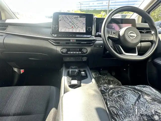 日産 ノート X 大阪府 2021(令3)年 4.6万km オーロラフレアブルーパール 純正ナビ/・Bluetooth/フルセグTV/CD/DVD/USB/　HDMI/ラジオ/主要装備/・エマージェンシーブレーキー/・ハイビームアシスト/・踏み間違い衝突防止アシスト/・レーンアシスト/・横滑り防止装置/・全方位カメラ/・BSM/・オートホールド/・バックドアロック解除スイッチ/・SOSコール/・置くだけ充電/・ステアリングリモコン/・コーナーセンサー/・LEDヘッドライト/・純正ホイールキャップ/・純正フロアマット/・ドライブレコーダー/・ETC2.0