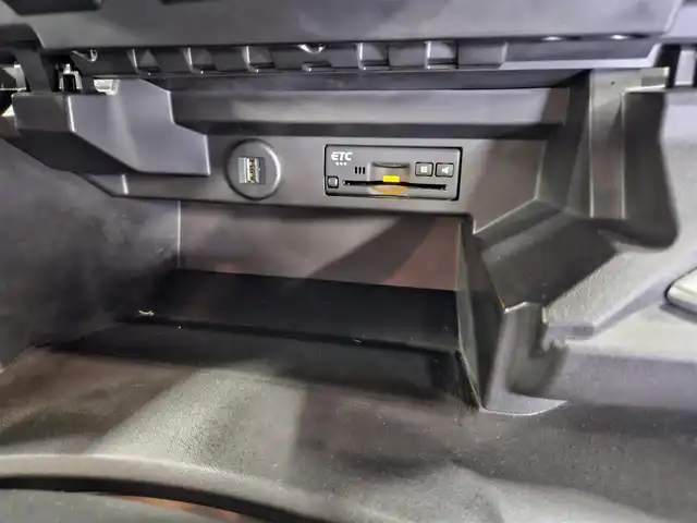 スズキ ソリオ HV MZ 宮崎県 2021(令3)年 7万km メロウディープレッドパール ワンオーナー/純正MOP9型ナビ/フルセグTV/両側パワースライドドア/全方位モニター/ビルトインETC/ドライブレコーダー/アダプティブクルーズコントロール/セーフティサポート/・衝突被害軽減ブレーキ/・後退時ブレーキサポート/・車線逸脱警報/・前後誤発進抑制/・ハイビームアシスト/・標識認識/・リアパーキングセンサー/LEDヘッドランプ/革巻きステアリング/ハンズフリーステアリングスイッチ/純正15インチアルミホイール/スマートキー/プッシュエンジンスタート/禁煙車