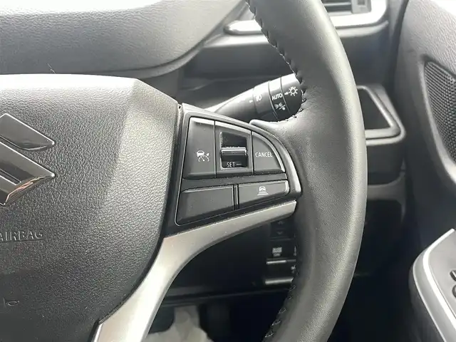 スズキ ソリオ HV MZ 宮崎県 2021(令3)年 7万km メロウディープレッドパール ワンオーナー/純正MOP9型ナビ/フルセグTV/両側パワースライドドア/全方位モニター/ビルトインETC/ドライブレコーダー/アダプティブクルーズコントロール/セーフティサポート/・衝突被害軽減ブレーキ/・後退時ブレーキサポート/・車線逸脱警報/・前後誤発進抑制/・ハイビームアシスト/・標識認識/・リアパーキングセンサー/LEDヘッドランプ/革巻きステアリング/ハンズフリーステアリングスイッチ/純正15インチアルミホイール/スマートキー/プッシュエンジンスタート/禁煙車