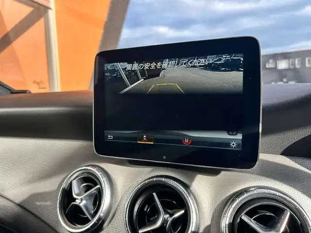 メルセデス・ベンツ ＣＬＡ２２０ 4MATIC 富山県 2017(平29)年 3.4万km 白 純正HDDナビ/Bluetooth接続/フルセグTV/D/N席シートヒーター/D/N席パワーシート/ドラレコ/サンルーフ/アイドリングストップ/プッシュスタート/クルーズコントロール