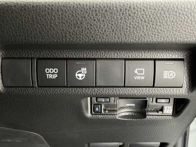 トヨタ ＲＡＶ４ アドベンチャー オフロードPKGⅡ 長野県 2024(令6)年 3.5万km 緑 4WD/純正10.5型メモリナビ&フルセグTV&USB&BT/トヨタセーフティセンス/アダプティブクルーズコントロール/レーントレーシングアシスト/プリクラッシュセーフティ/クリアランスソナー/リアクロストラフィックアラート/ブラインドスポットモニター/オートマチックハイビーム/ロードサインアシスト/先行車発進告知/純正ドライブレコーダー/デジタルインナーミラー/ハーフレザーシート/前席エアシート/前席シートヒーター/運転席パワーシート/運転席シートメモリ/ステアリングスイッチ/ステアリングヒーター/全方位カメラ/ビルトインETC2.0/LEDヘッドライト/オートライト/フロントフォグランプ/電動格納ミラー/ウィンカーミラー/電動ホールド/オートホールド/純正18インチAW装着/社外フロアマット/プッシュスタート/スマートキー