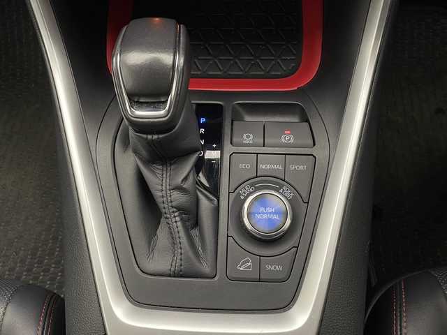 トヨタ ＲＡＶ４ アドベンチャー オフロードPKGⅡ 長野県 2024(令6)年 3.5万km 緑 4WD/純正10.5型メモリナビ&フルセグTV&USB&BT/トヨタセーフティセンス/アダプティブクルーズコントロール/レーントレーシングアシスト/プリクラッシュセーフティ/クリアランスソナー/リアクロストラフィックアラート/ブラインドスポットモニター/オートマチックハイビーム/ロードサインアシスト/先行車発進告知/純正ドライブレコーダー/デジタルインナーミラー/ハーフレザーシート/前席エアシート/前席シートヒーター/運転席パワーシート/運転席シートメモリ/ステアリングスイッチ/ステアリングヒーター/全方位カメラ/ビルトインETC2.0/LEDヘッドライト/オートライト/フロントフォグランプ/電動格納ミラー/ウィンカーミラー/電動ホールド/オートホールド/純正18インチAW装着/社外フロアマット/プッシュスタート/スマートキー