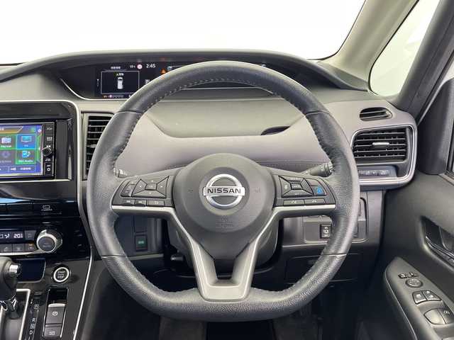 日産 セレナ ハイウェイスター V 栃木県 2021(令3)年 3.1万km ブリリアントホワイトパール 純正ナビ/（CD/DVD/フルセグ/Bluetooth/MSV/SD/AUX）　/全方位カメラ　/ＥＴＣ　/禁煙車　/プロパイロット/両側パワースライドドア　/オートライト　/ＬＥＤヘッドライト　/フォグランプ　/スマートキー　/プッシュスタート　/アイドリングストップ　/ステアリングスイッチ/革巻きステアリング/ウインカーミラー/電動格納ミラー/純正アルミホイール/純正フロアマット