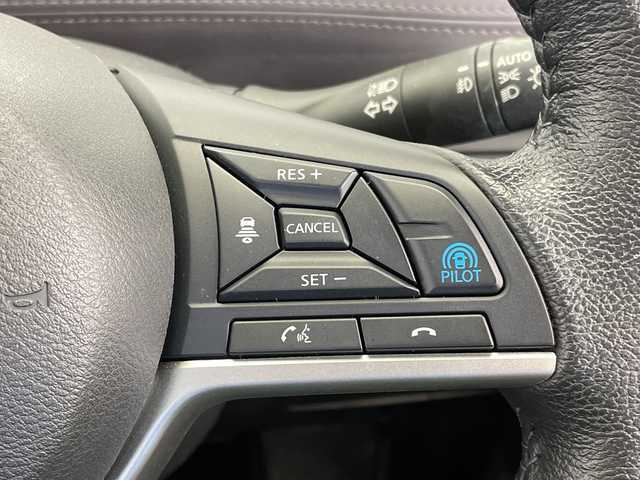 日産 セレナ ハイウェイスター V 栃木県 2021(令3)年 3.1万km ブリリアントホワイトパール 純正ナビ/（CD/DVD/フルセグ/Bluetooth/MSV/SD/AUX）　/全方位カメラ　/ＥＴＣ　/禁煙車　/プロパイロット/両側パワースライドドア　/オートライト　/ＬＥＤヘッドライト　/フォグランプ　/スマートキー　/プッシュスタート　/アイドリングストップ　/ステアリングスイッチ/革巻きステアリング/ウインカーミラー/電動格納ミラー/純正アルミホイール/純正フロアマット