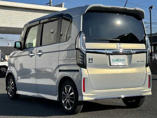 ホンダ Ｎ ＢＯＸ カスタム L 広島県 2023(令5)年 2.2万km プレミアムサンライトホワイトパール ALPINEナビ/クルーズコントロール/衝突防止機能/レーンキープアシスト/パーキングセンサーシステム/オートライト/プラズマクラスターエアコン/両側パワースライドドア/オートリトラミラー/ＵＳＢ入力端子/ETC/LEDヘッドライト/ワンオーナー/プッシュボタン/バックカメラ/Bluetooth/純正フロアマット/ドアバイザー/ウインカーミラー
