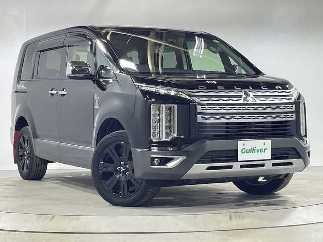 三菱 デリカＤ：５ P 神奈川県 2021(令3)年 5万km エメラルドブラックパール/アイガーグレーメタリック 4WD/純正メモリナビ/Bluetooth・CD・DVD・BD/マルチアラウンドモニター/両側パワースライドドア/e-アシスト/レーダークルーズコントロールシステム/ブラインドスポットモニター/ターボ/ETC/全方位ドライブレコーダー/純正フロアマット/ステアリングスイッチ/パワーバックドア/電動パーキングブレーキ/ブレーキオートホールド/プッシュスタート/スマートキー/スペアキー/取扱説明書/保証書/純正LEDヘッドライト/オートマチックハイビーム/純正18インチアルミホイール/衝突被害軽減ブレーキシステム/車線逸脱警報システム/誤発進抑制機能/後側方車両検知警報システム/後退時車両検知警報システム