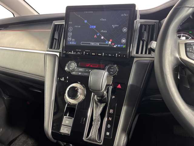 三菱 デリカＤ：５ P 神奈川県 2021(令3)年 5万km エメラルドブラックパール/アイガーグレーメタリック 4WD/純正メモリナビ/Bluetooth・CD・DVD・BD/マルチアラウンドモニター/両側パワースライドドア/e-アシスト/レーダークルーズコントロールシステム/ブラインドスポットモニター/ターボ/ETC/全方位ドライブレコーダー/純正フロアマット/ステアリングスイッチ/パワーバックドア/電動パーキングブレーキ/ブレーキオートホールド/プッシュスタート/スマートキー/スペアキー/取扱説明書/保証書/純正LEDヘッドライト/オートマチックハイビーム/純正18インチアルミホイール/衝突被害軽減ブレーキシステム/車線逸脱警報システム/誤発進抑制機能/後側方車両検知警報システム/後退時車両検知警報システム