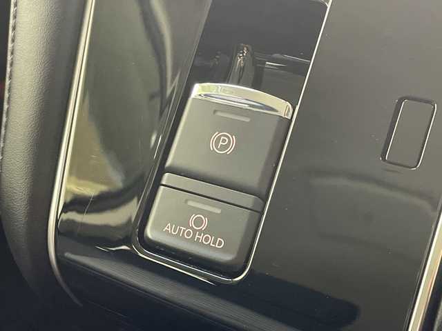 三菱 デリカＤ：５ P 神奈川県 2021(令3)年 5万km エメラルドブラックパール/アイガーグレーメタリック 4WD/純正メモリナビ/Bluetooth・CD・DVD・BD/マルチアラウンドモニター/両側パワースライドドア/e-アシスト/レーダークルーズコントロールシステム/ブラインドスポットモニター/ターボ/ETC/全方位ドライブレコーダー/純正フロアマット/ステアリングスイッチ/パワーバックドア/電動パーキングブレーキ/ブレーキオートホールド/プッシュスタート/スマートキー/スペアキー/取扱説明書/保証書/純正LEDヘッドライト/オートマチックハイビーム/純正18インチアルミホイール/衝突被害軽減ブレーキシステム/車線逸脱警報システム/誤発進抑制機能/後側方車両検知警報システム/後退時車両検知警報システム