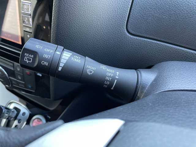 日産 セレナ HWS S HV Vセレ +SeftyⅡ 富山県 2016(平28)年 4.7万km ダイヤモンドブラック ALPINE9インチSDナビ/【Bluetooth/フルセグTV/DVD/CD】/ALPINEフリップダウンモニター/全方位カメラ/ETC/両側パワースライドドア/横滑り防止装置/純正16インチアルミホイール/衝突軽減防止装置/HIDヘッドライト/純正フロアマット/オートライト/スマートキー/プッシュスタート