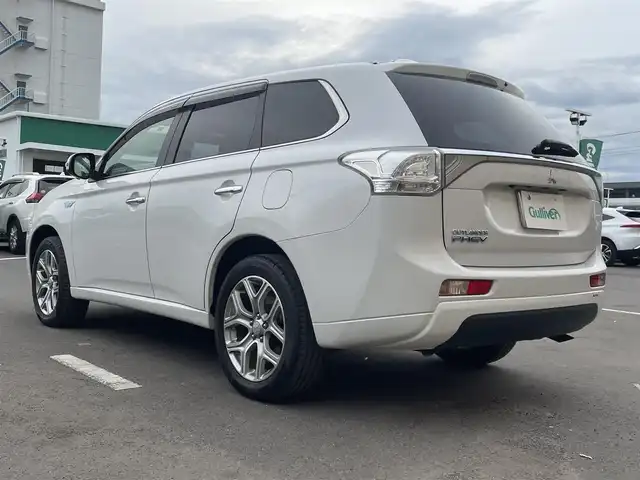 三菱 アウトランダー ＰＨＥＶ