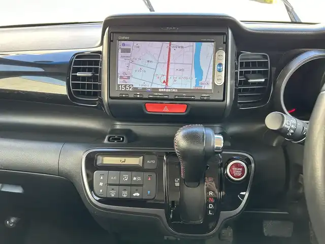 ホンダ Ｎ ＢＯＸ 2トーン カスタム SSパッケージ 福島県 2014(平26)年 7.9万km プレミアムホワイトパール (株)IDOMが運営する【じしゃロン福島店】の自社ローン専用車両になります。こちらは現金またはオートローンご利用時の価格です。自社ローンご希望の方は別途その旨お申付け下さい/純正メモリナビ/ワンセグテレビ/バックカメラ/革巻ステアリング/ステアリングリモコン/ＣＴＢＡ/両側パワースライドドア/ＥＣＯＮ/ＥＴＣ/ドアバイザー